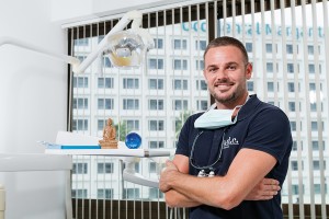 Der Heimkehrer: Zahnarzt Dr. Pablo Herrero
