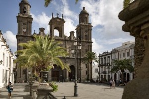 Plaza Santa Ana unter den Top 10 der schönstenPlätze Spaniens