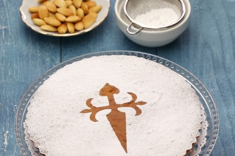 Rezept: Tarta De Santiago - eine köstliche Mandelversuchung selbst gebacken