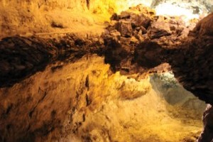 Bezaubernde Vulkanhöhle - Cueva de los Verdes in Haría
